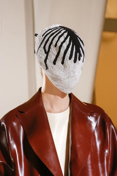 Look 5